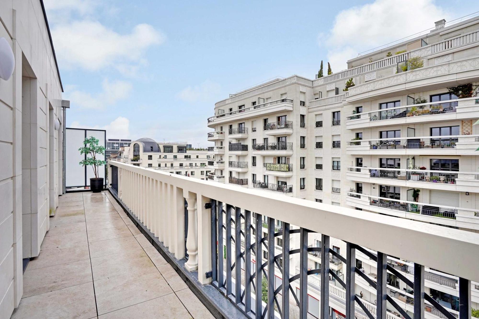Raffinement Et Confort Dans Cette Residence A Levallois-Perret Eksteriør billede